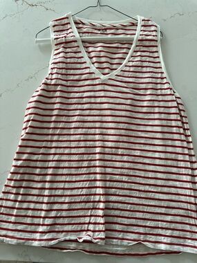 Madewell Striped Red and White V-Neck Tank Top xxl.